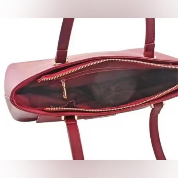 Badgley Mischka - Picture 5 of 6